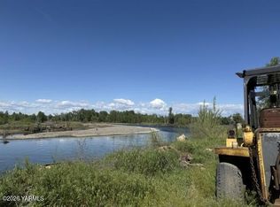 181 Quick Ln, Zillah, WA 98953