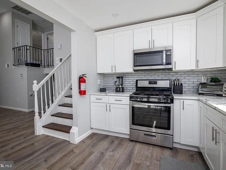 21 Dixmont Ave — Photo 13