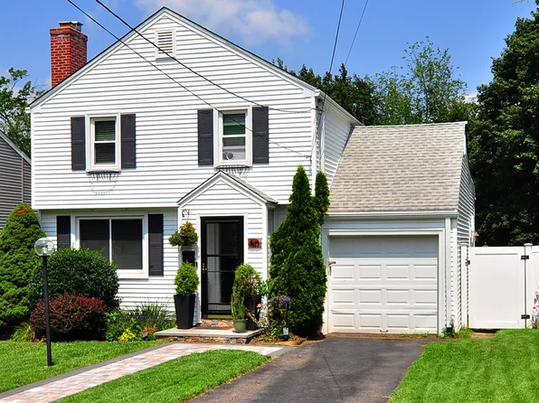 50 Taylor Road, West Hartford, CT 06110