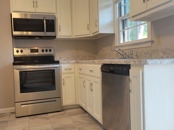 33 W Elderkin Ave #C1