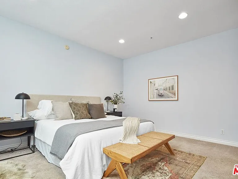 3460 S Centinela Ave — Photo 20
