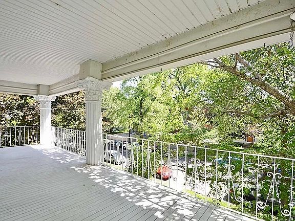 2nd image of 3036 James Ave S #2