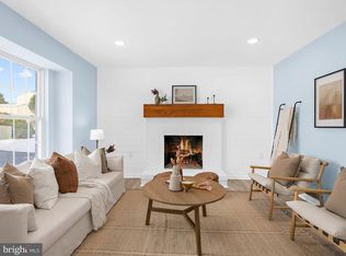 2693 Leslie Rd, Mount Airy, MD 21771