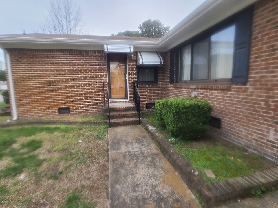 1st image of 1413 Gort Ct