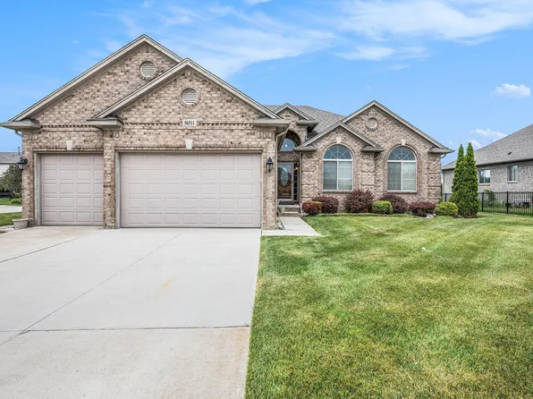 56511 Clearstone Dr, Macomb, MI 48042