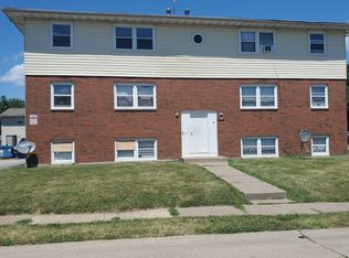 702 W 63rd, Davenport, IA 52806