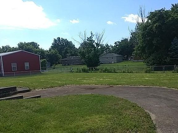 5th image of 355 Garden Park Dr