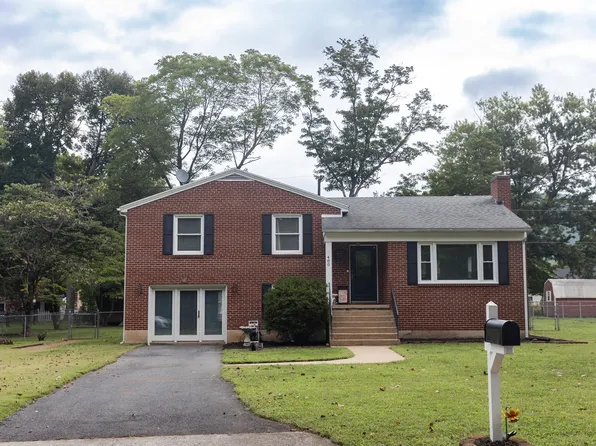480 Hemlock Ave, Buena Vista, VA 24416