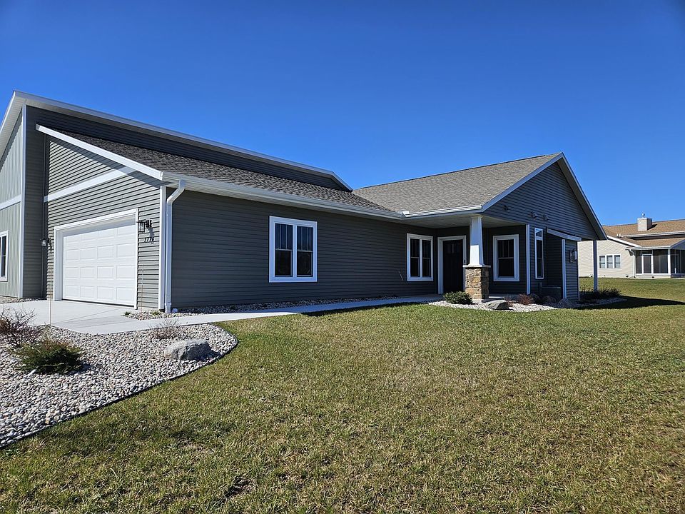 1st image of 3776 Newcastle Dr