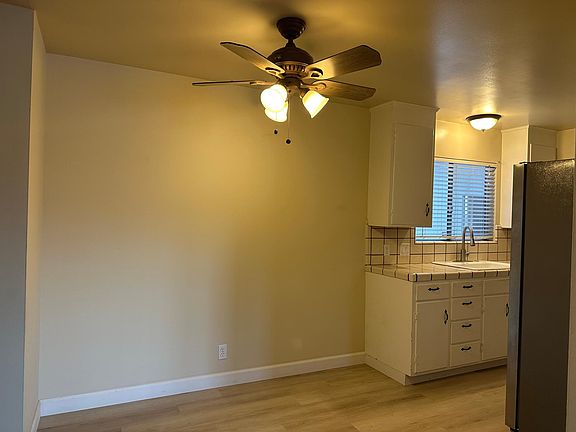 5th image of 4549 Hamilton Ave