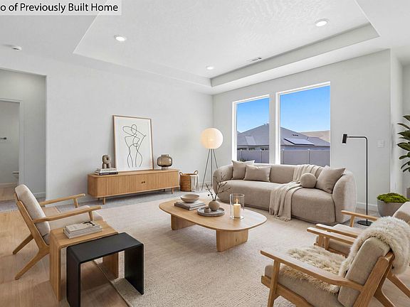 4th image of 3026 S Belfair