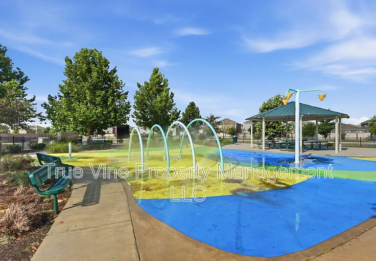 2906 Millikan Dr — Photo 4