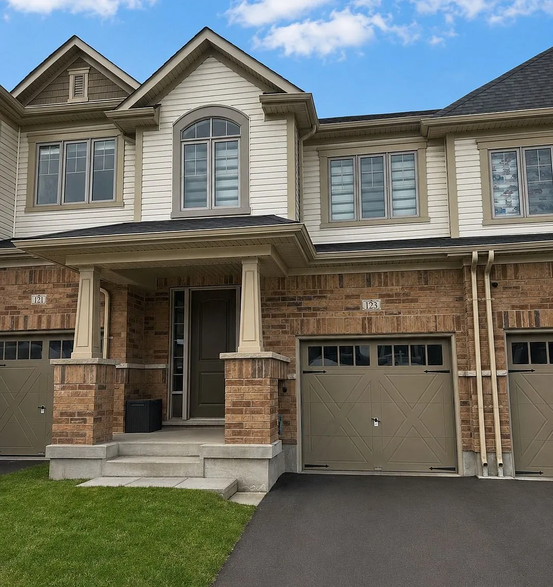 3 bed, $3,000 — Photo 1