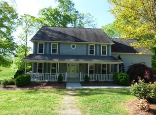 8001 Whitestone Rd, Knoxville, TN 37938