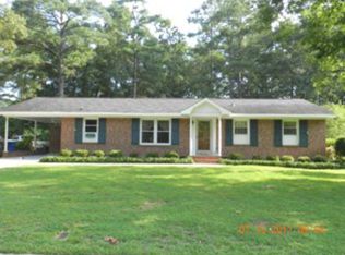 1214 Woodburn Rd, Laurinburg, NC 28352