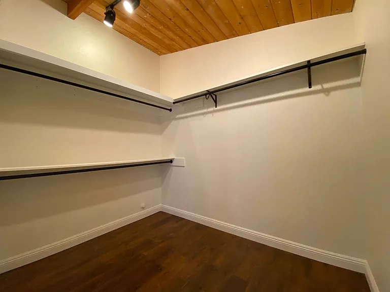 3010 N Broadway — Photo 12