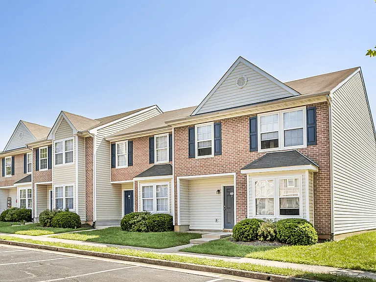 England Run Townhomes — Photo 4