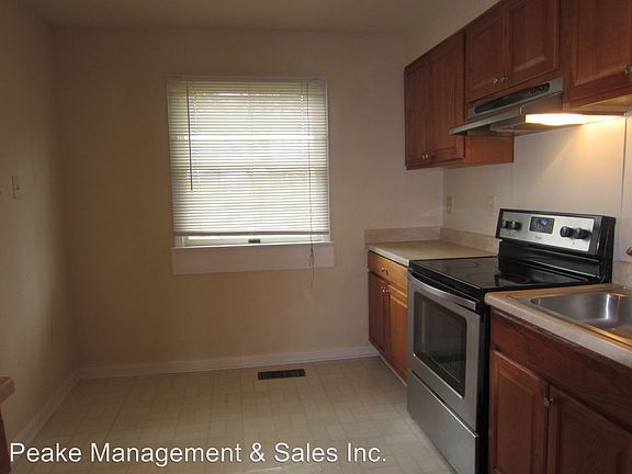 5th image of 2784 Sikes Ct