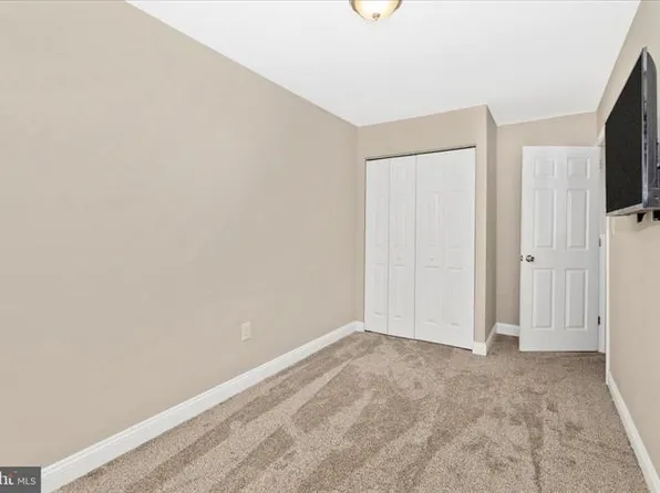 557 Lancaster Pl, Frederick, MD 21703