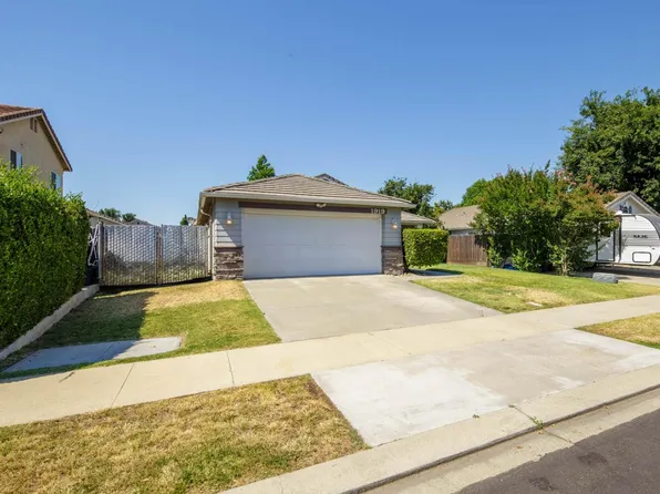 1919 Cork Oak Ln, Manteca, CA 95336