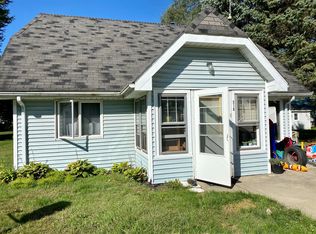 318 S Walker St, Bronson, MI 49028