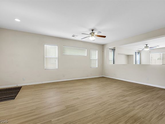4th image of 202 Augusta Course Ave
