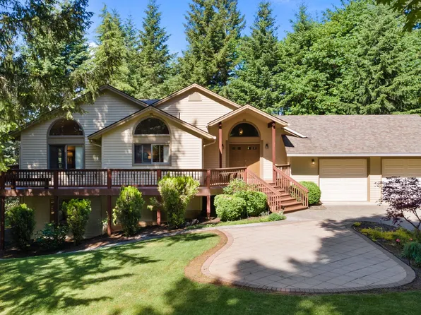 30785 NW Redhawk Dr, North Plains, OR 97133