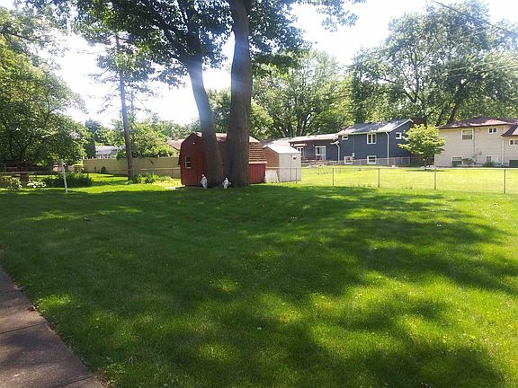 4th image of 1439 Medford Ln