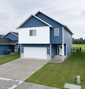 6060 78th Ave S, Horace, ND, 58047