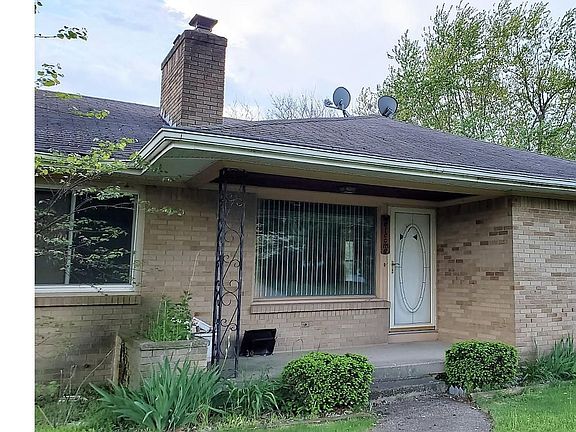 2nd image of 1630 Millbrook St SE