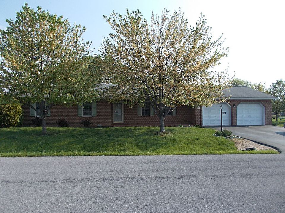 1st image of 128 Plantation Dr