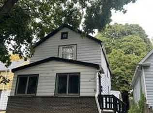 3922 W Sheridan Ave, Milwaukee, WI 53209