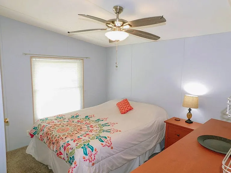 75 Hewlett Dr — Photo 11