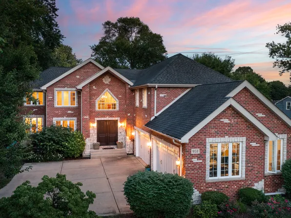 958 N Loomis St, Naperville, IL 60540