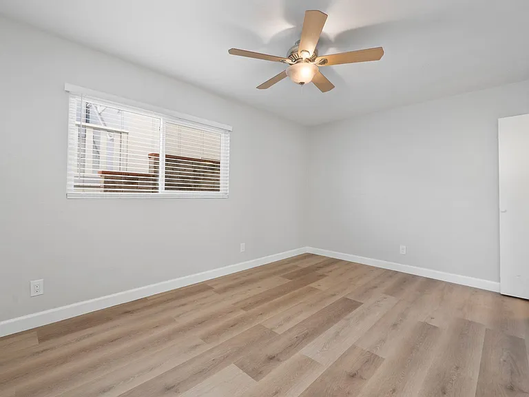 131 Opal Avenue — Photo 9