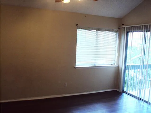 176 Avant Garde Cir #176 — Photo 12