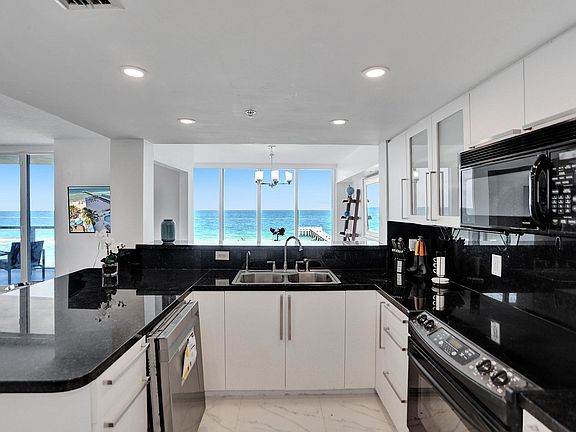 5th image of 16699 Collins Ave APT 1701