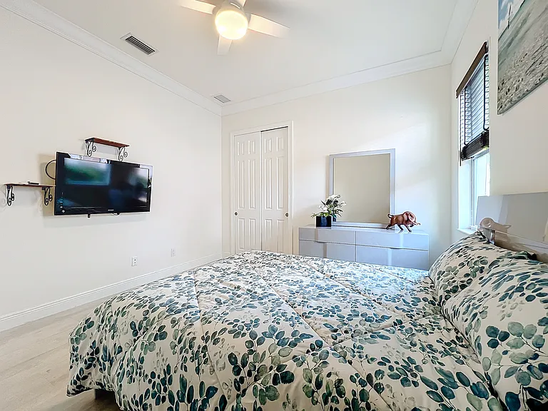 5310 Swift River Ct — Photo 35