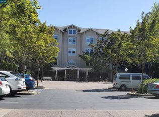 1840 Tice Creek Dr APT 2142, Walnut Creek, CA 94595
