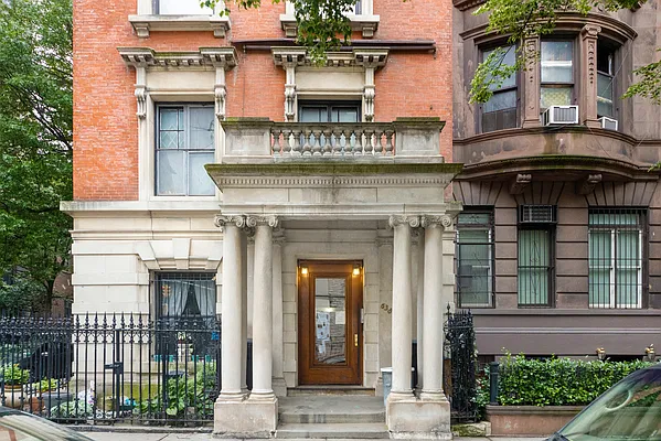 Rented by Compass | media 10