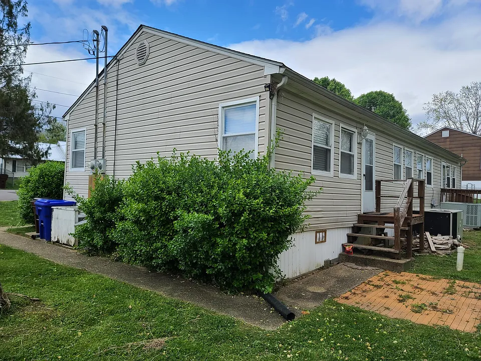 195 Latimer Rd #195