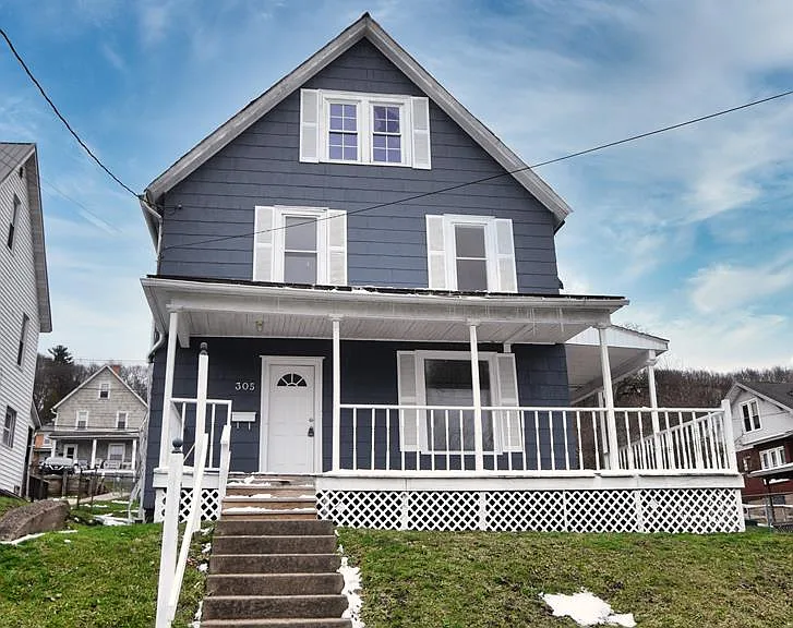 305 Hone Ave — Photo 1