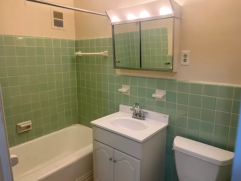 13773 Cedar Rd #202 — Photo 11
