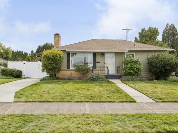 4823 W Hoffman Pl, Spokane, WA 99205