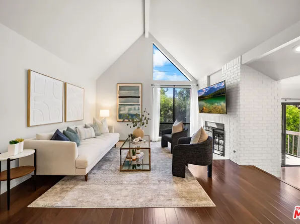 835 S Lucerne Blvd APT 310, Los Angeles, CA 90005