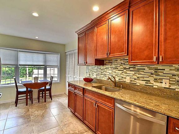 2nd image of 101 Shores Dr #8W