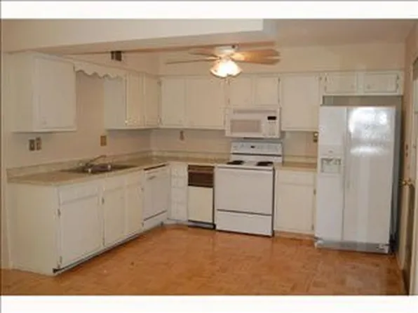 7535 Bavarian Dr, Germantown, TN 38138