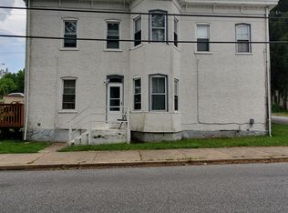 301 9th St, Upland, PA 19015