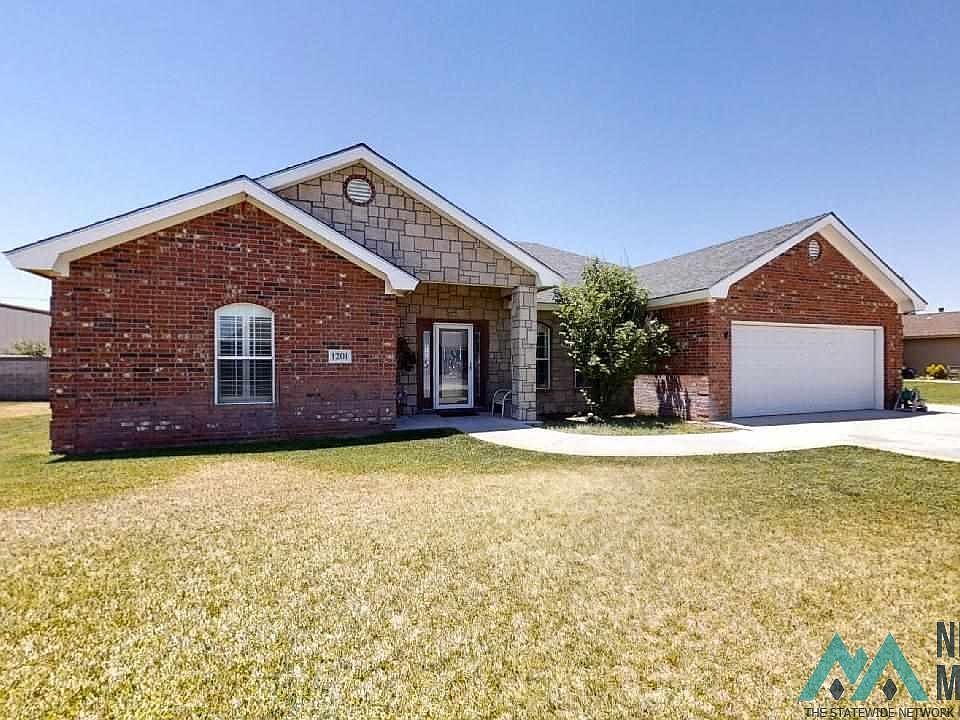 1st image of 1201 W Desert Sage Rd