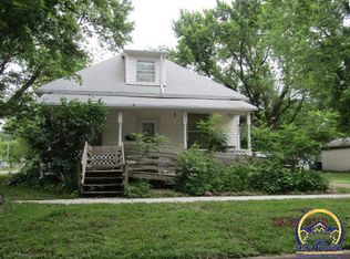 646 NE Sumner St, Topeka, KS 66616